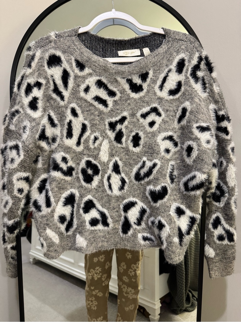 RD Style Grey Fuzzy Leopard-Print Crewneck Sweater